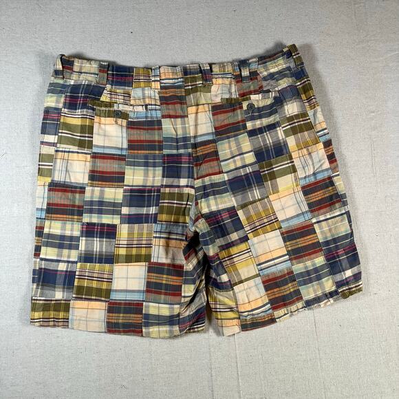 IZOD Mens Chino Patchwork Shorts Size 42 Inseam 9" Preppy Casual - Picture 2 of 7